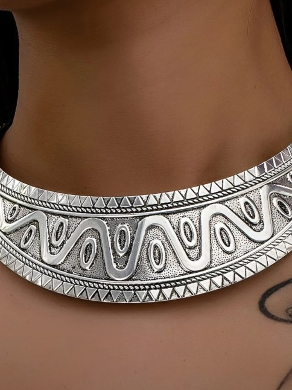 Statement Silver Tribal-Pattern Choker Necklace - Women Jewelry